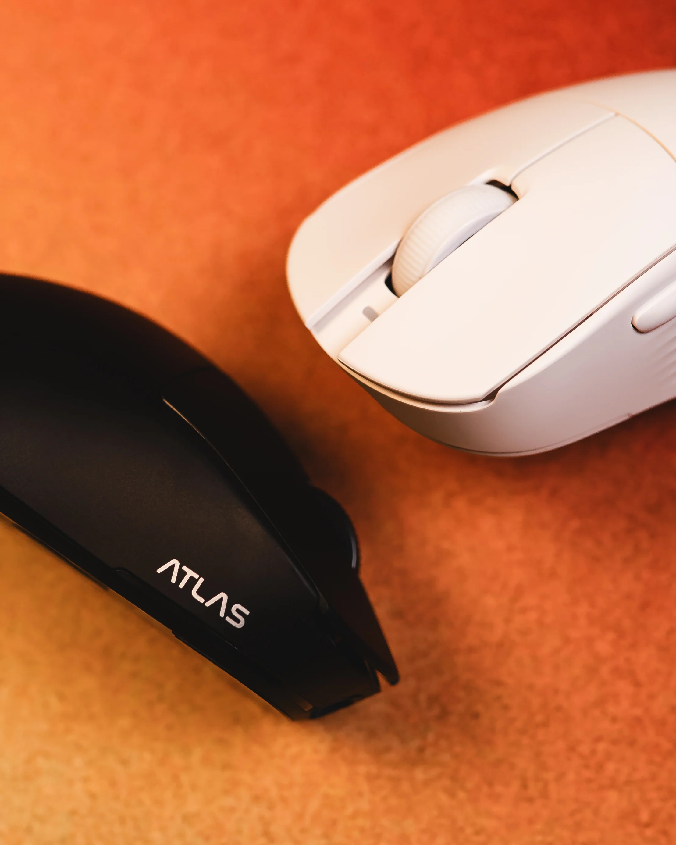 ATLAS Lite Ergonomic Ultralight Wireless Ergo Gaming Mouse - Image 17