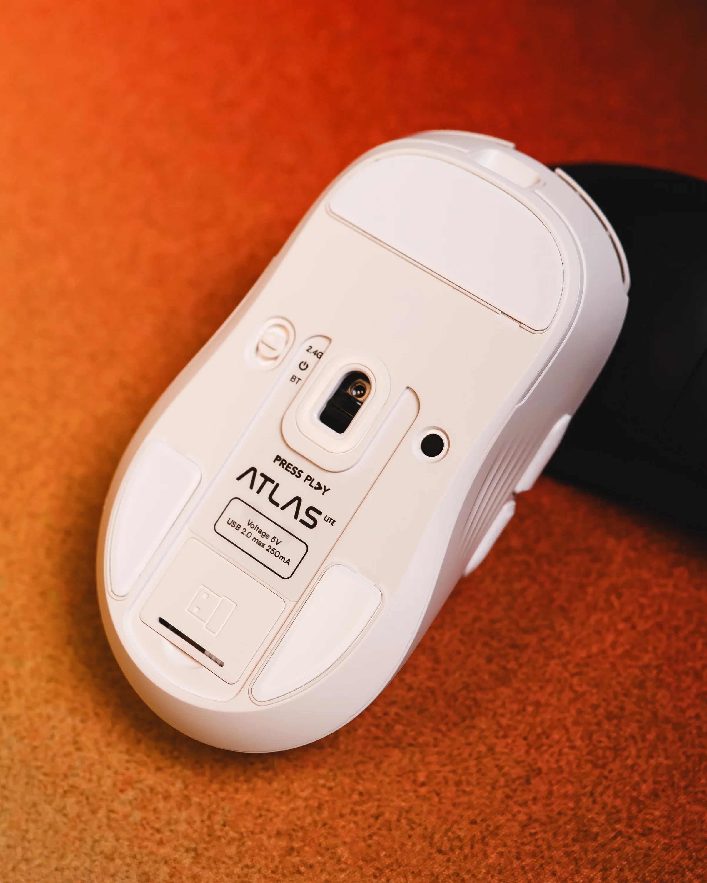 ATLAS Lite Ergonomic Ultralight Wireless Ergo Gaming Mouse - Image 18
