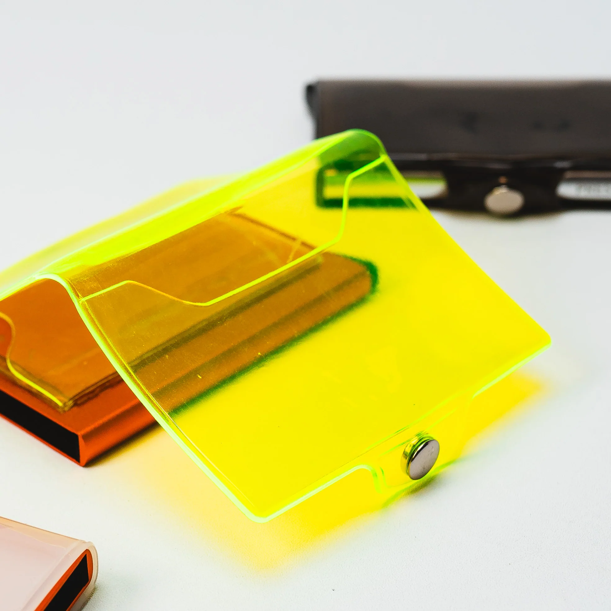 CLASSIC Clear RFID Pop Up Card Wallet - Image 6