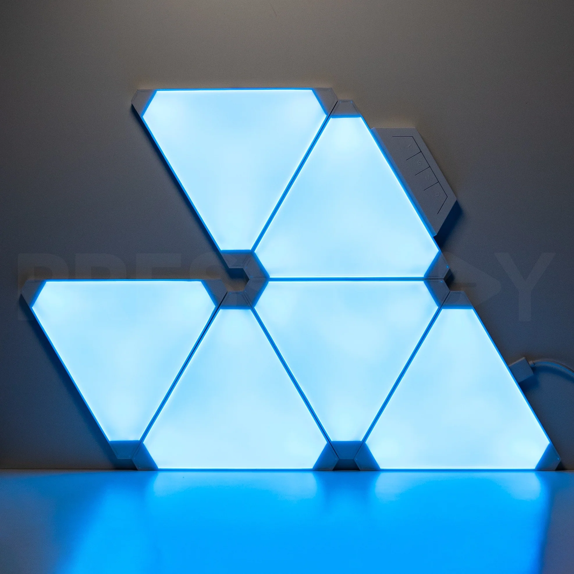Cololight RGB Triangle Light Kit Customizable LED Multicolor Kit - Image 2