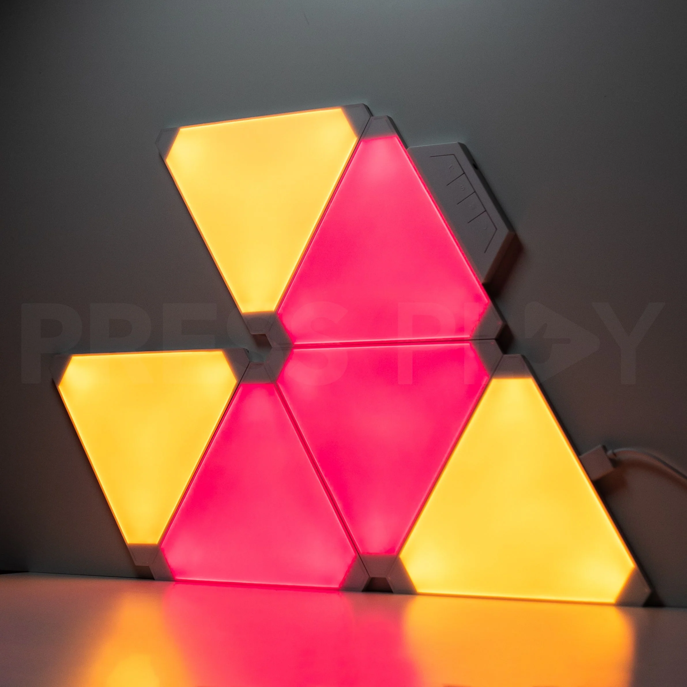 Cololight RGB Triangle Light Kit Customizable LED Multicolor Kit - Image 7