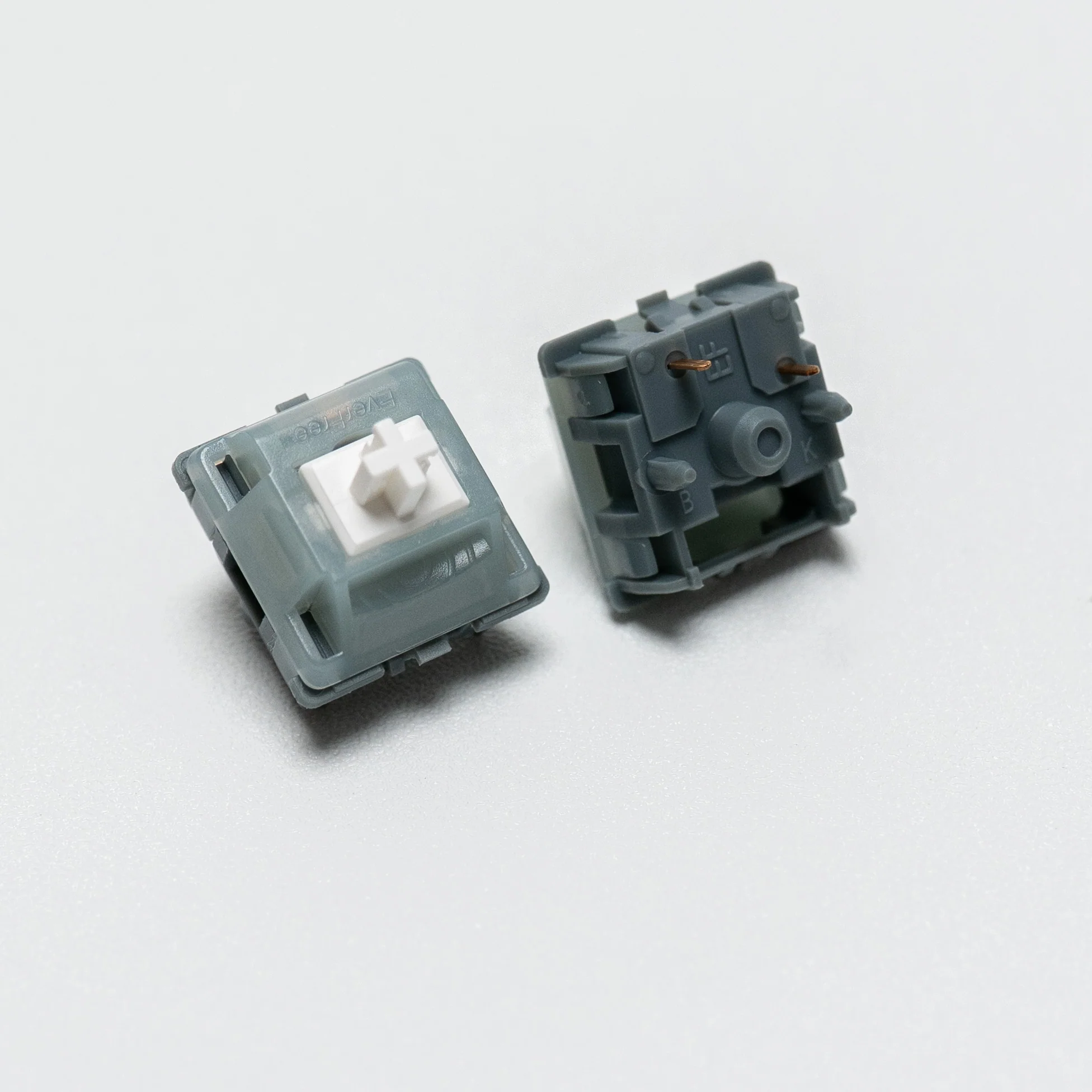 Gateron Everfree Grayish Switch Tactile 59g PCB Mount - Image 6