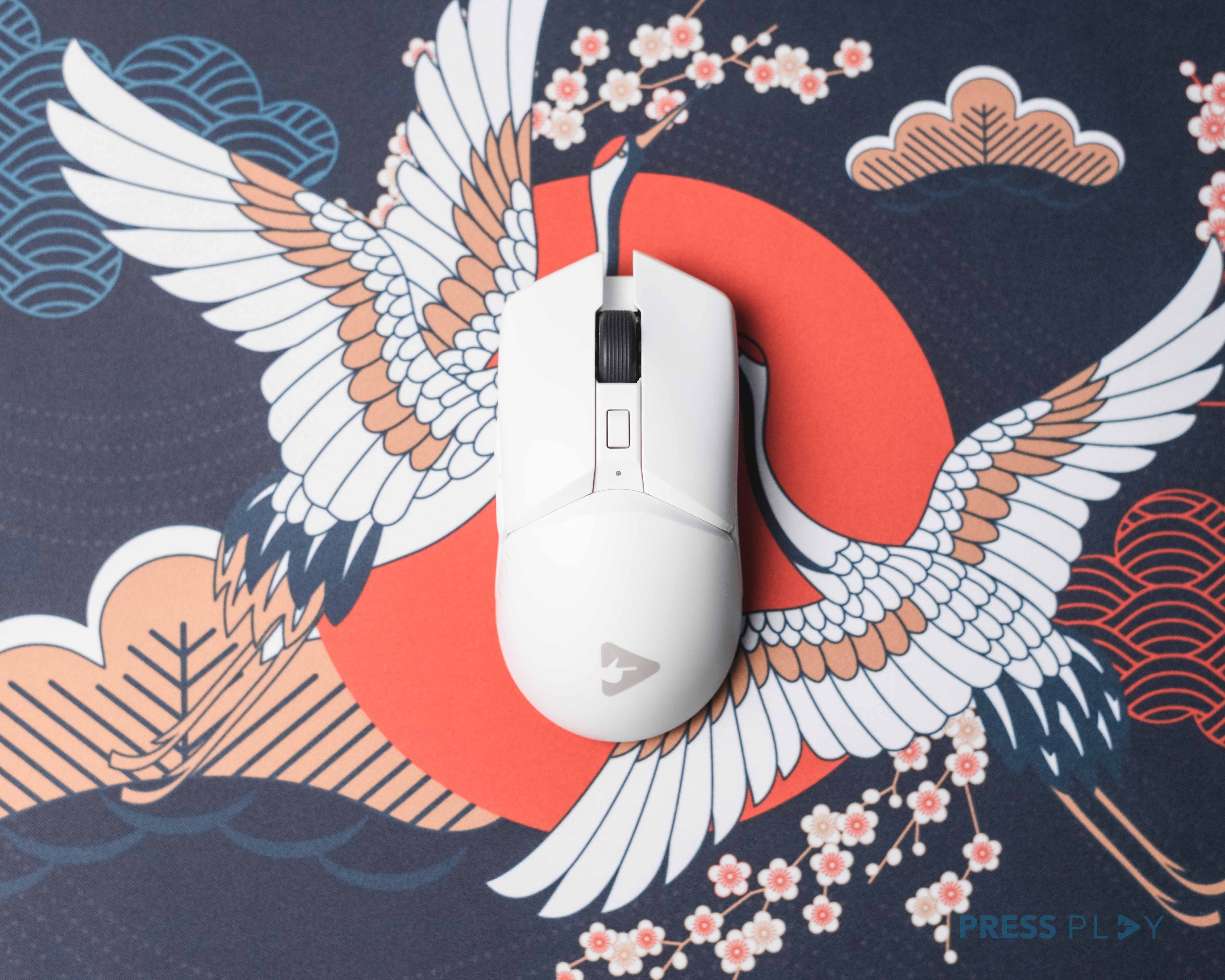 ICARUS Ultralight Gaming Mouse by Press Play - Image 3