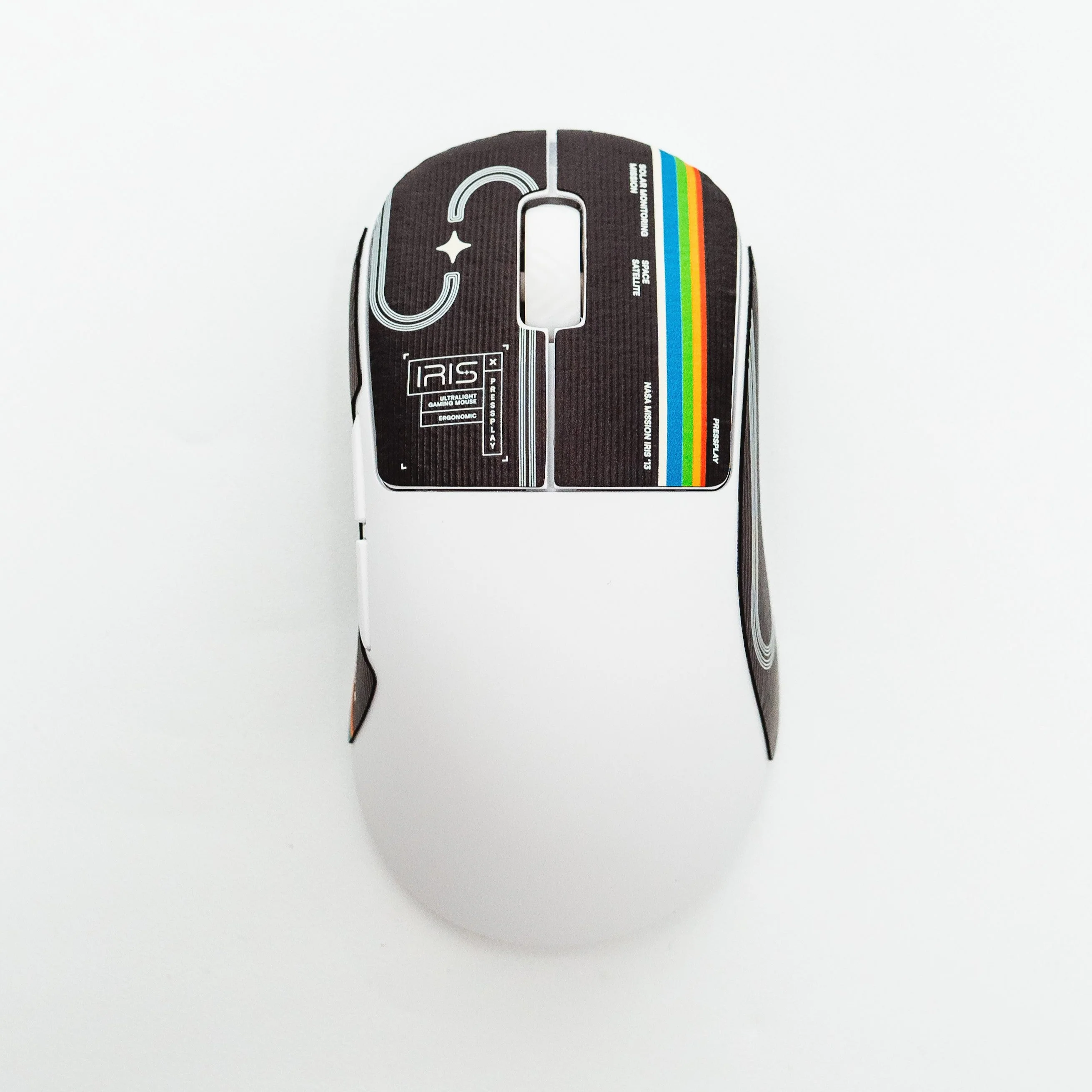 IRIS Ultralight Ergonomic Wireless Gaming Mouse - Image 14