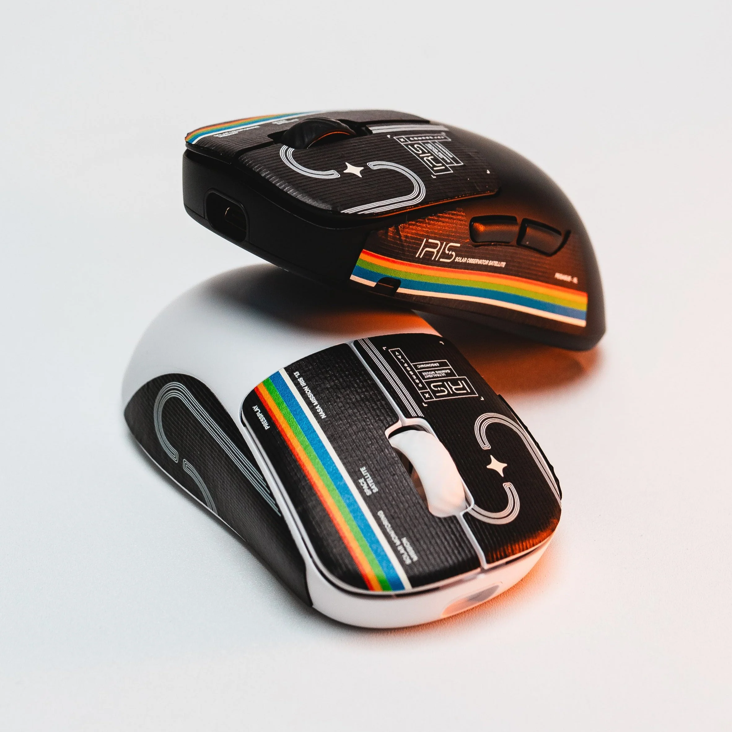 IRIS Ultralight Ergonomic Wireless Gaming Mouse - Image 15