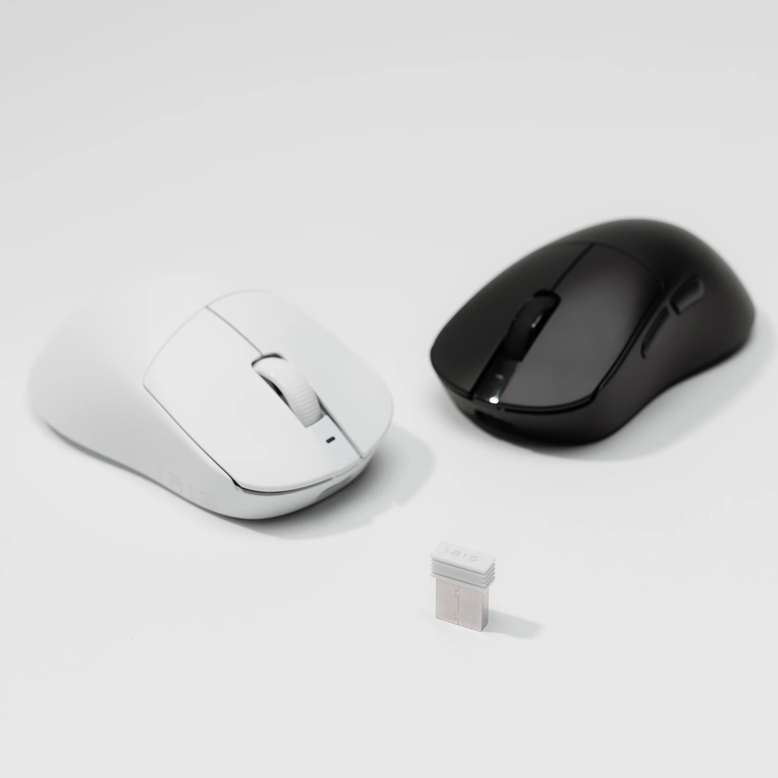 IRIS V2 Nearlink PAW3395 Wireless Gaming Mouse - Image 17