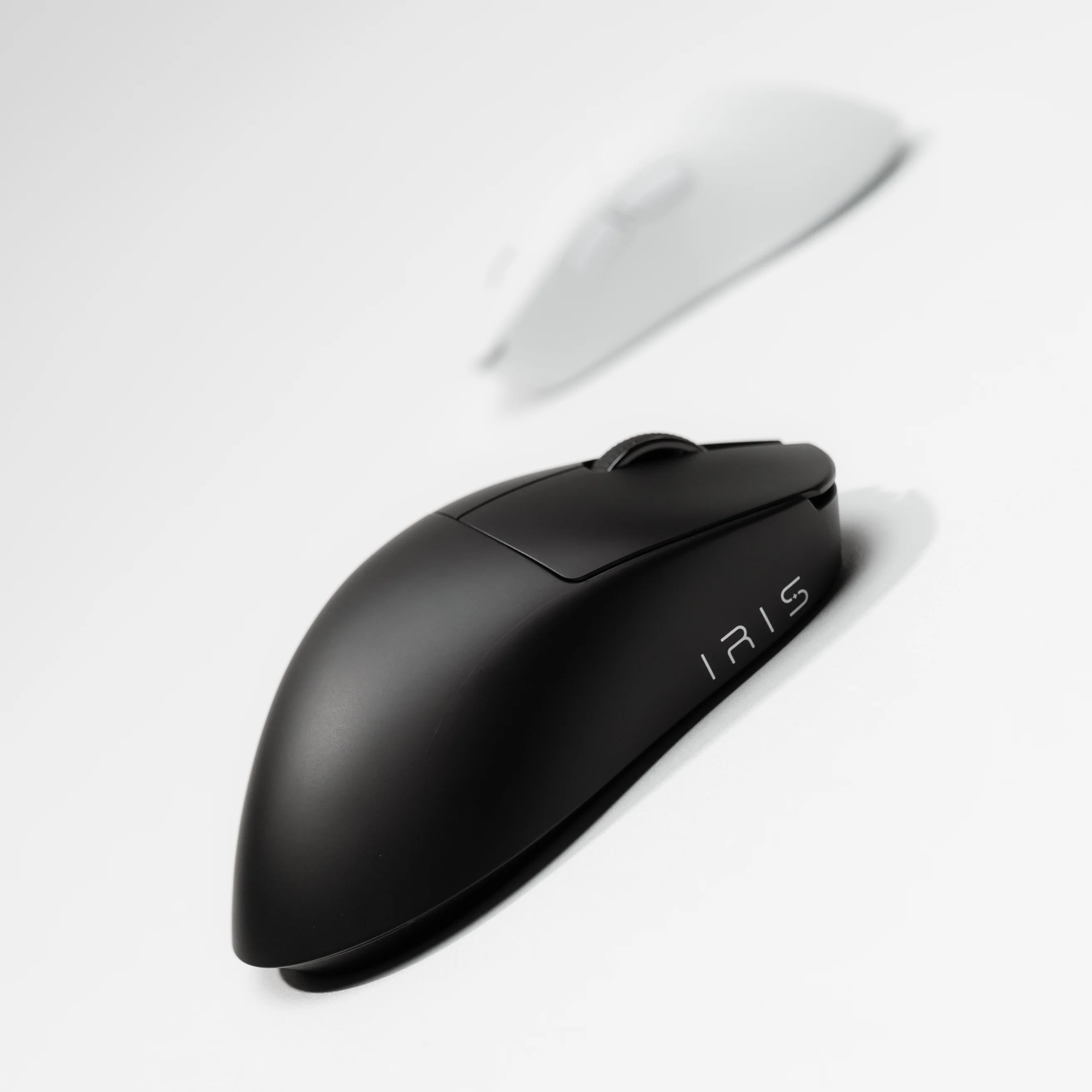 IRIS V2 Nearlink PAW3395 Wireless Gaming Mouse - Image 7