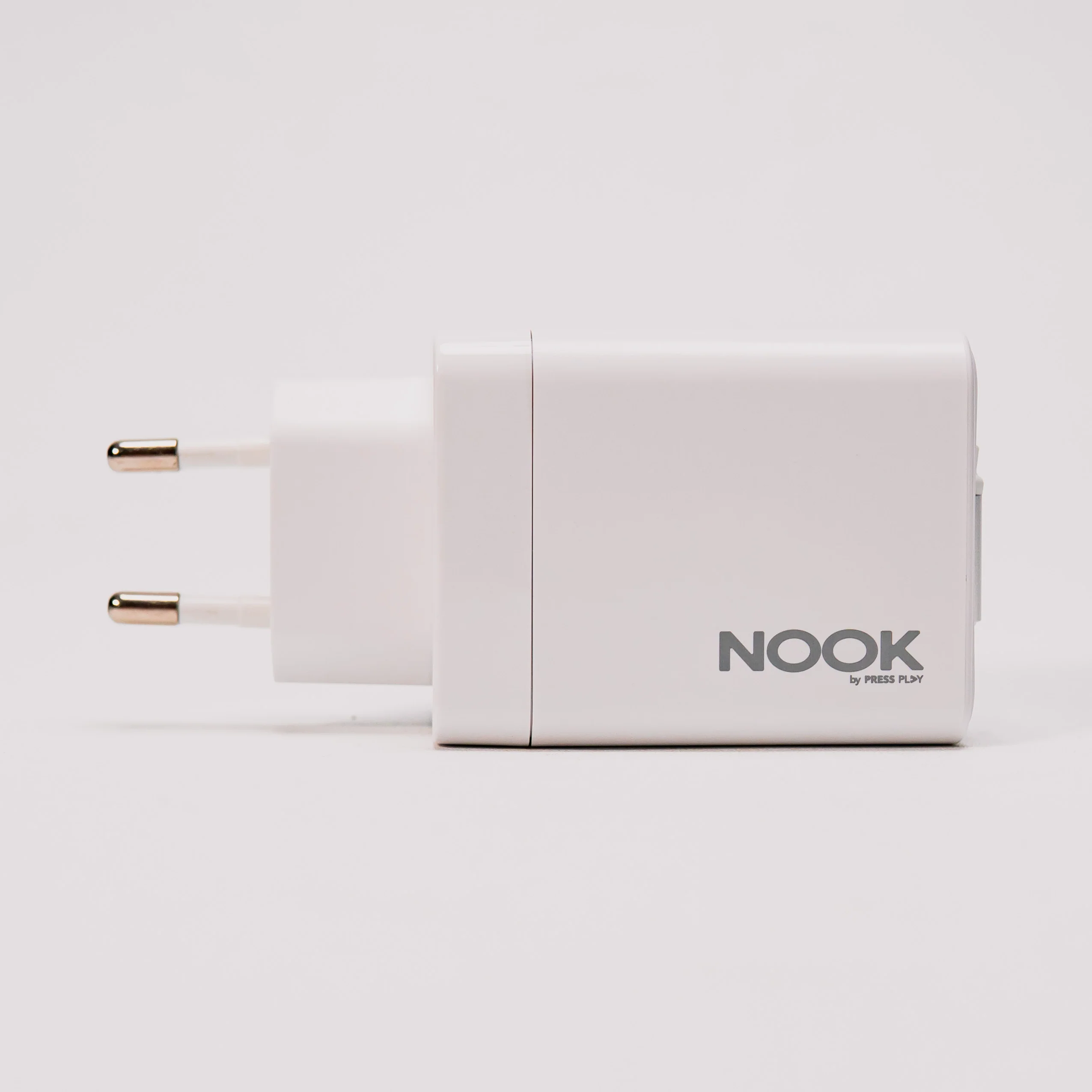NOOK C1 65W GaN Retractable Charger - Image 14