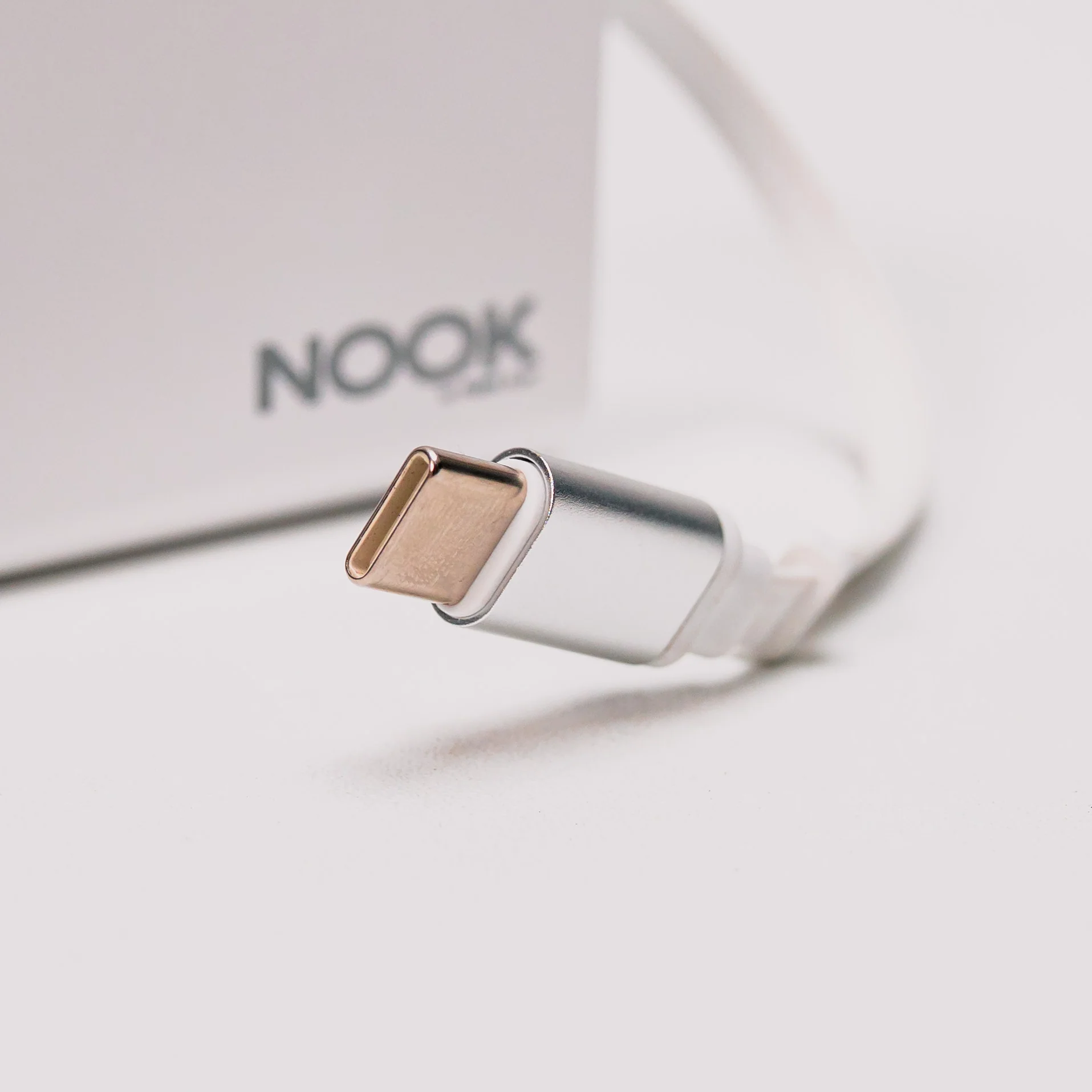 NOOK C1 65W GaN Retractable Charger - Image 18
