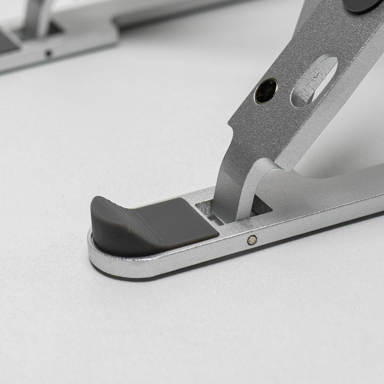 NOOK L11 Foldable Laptop Stand Gray - Image 8