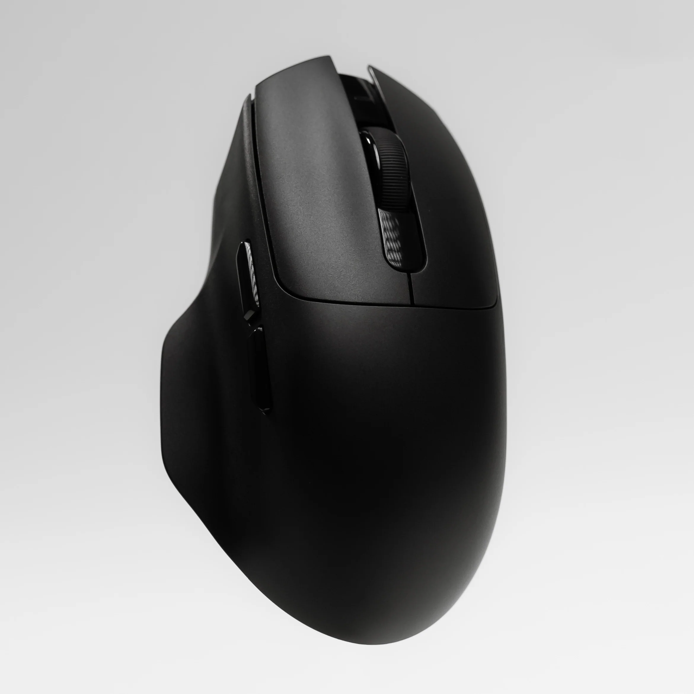 NOVA Ergo V2 3311 Ergonomic Wireless Gaming Mouse - Image 8
