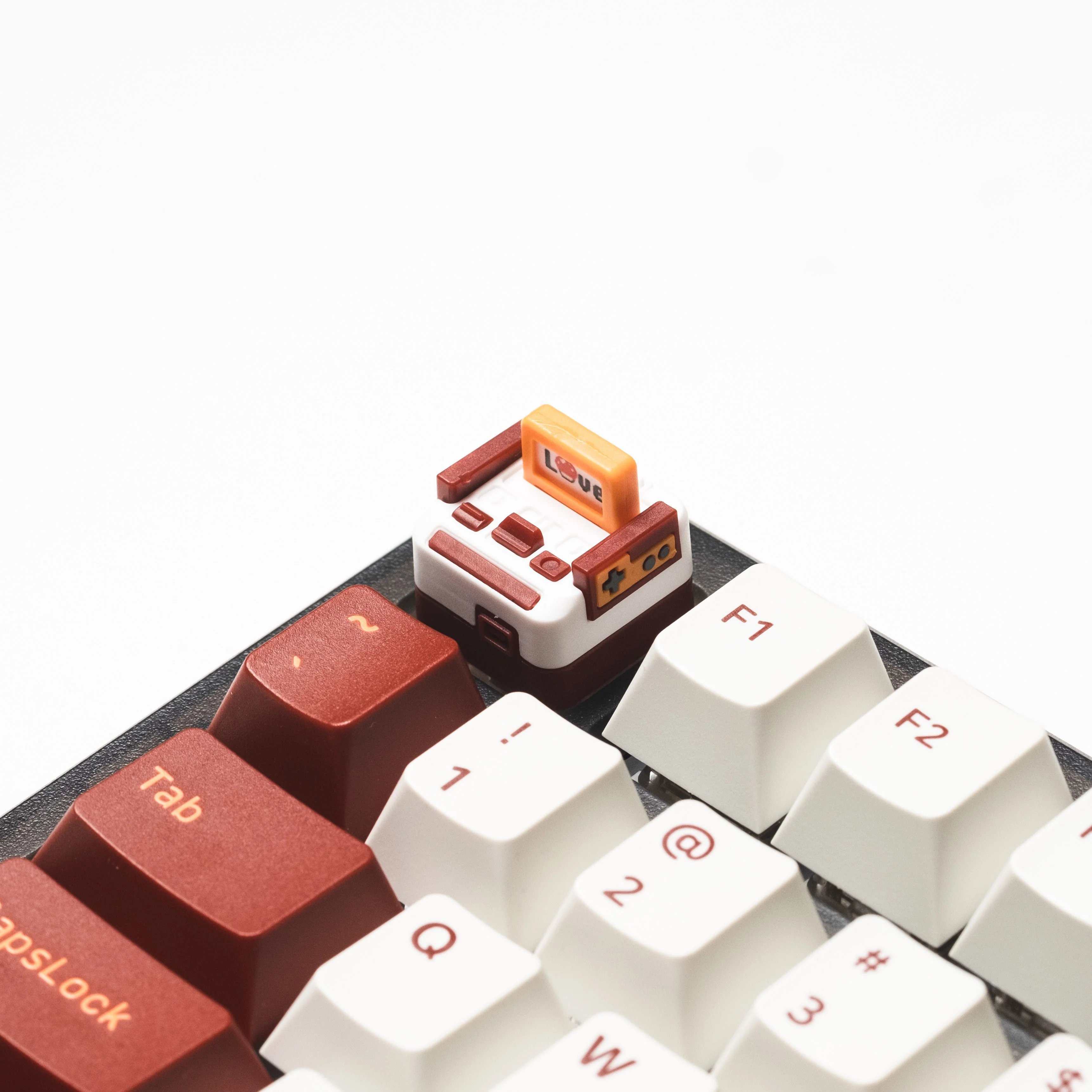 RETRO FAMICOM Artisan Keycap Mechanical Keyboard - Image 5
