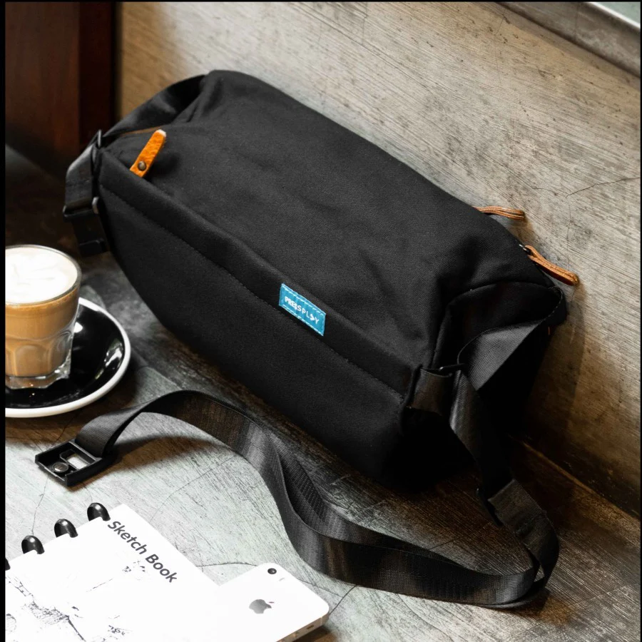 VERSA Sling Bag Tas Messenger Selempang by Press Play - Image 7