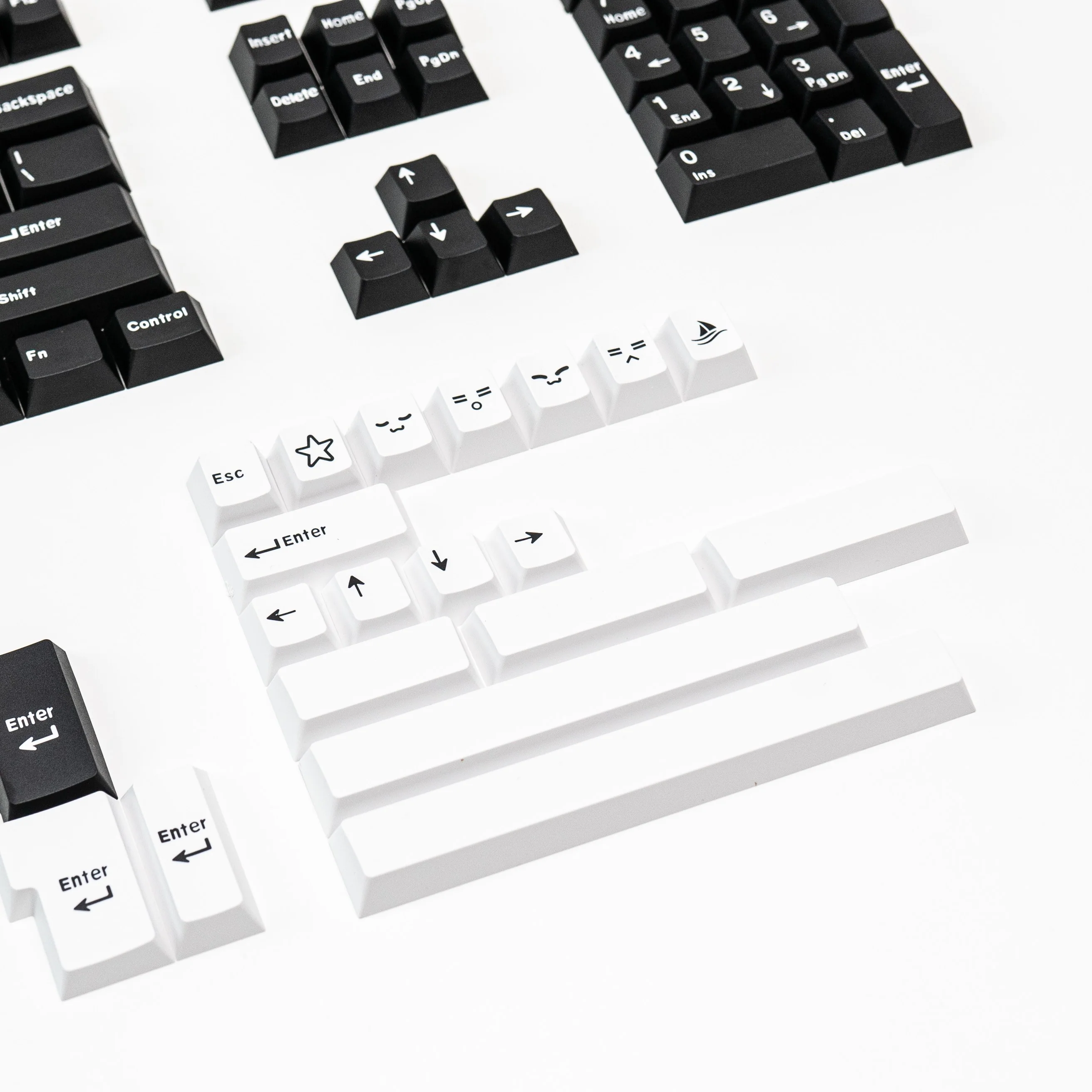 White on Black WoB PBT ABS Doubleshot Keycaps Keycap Set by Press Play - Image 9